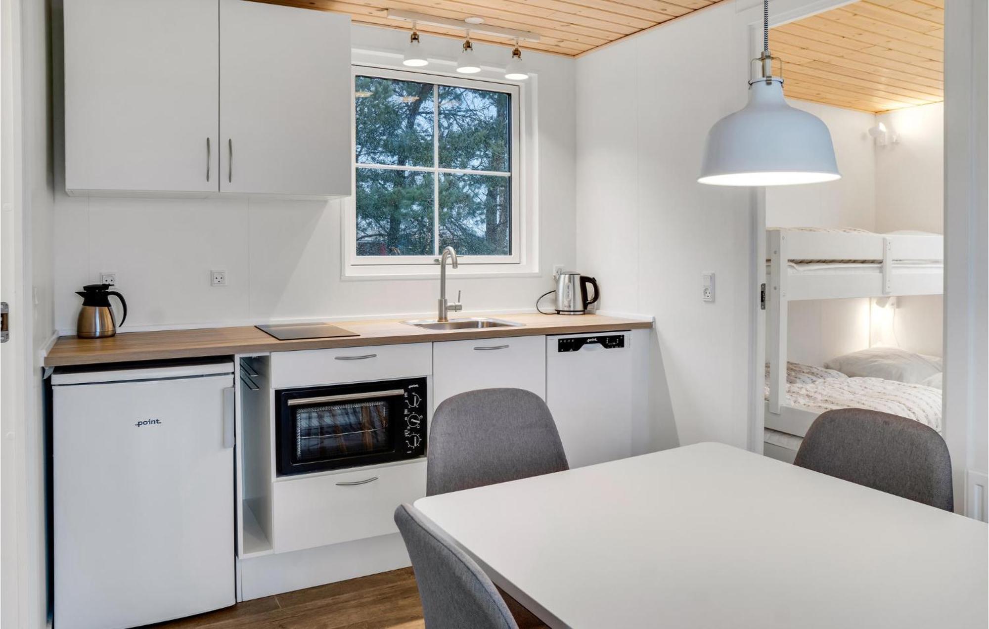 Amazing Apartment In Vaeggerlose With Kitchenette Bøtø By エクステリア 写真