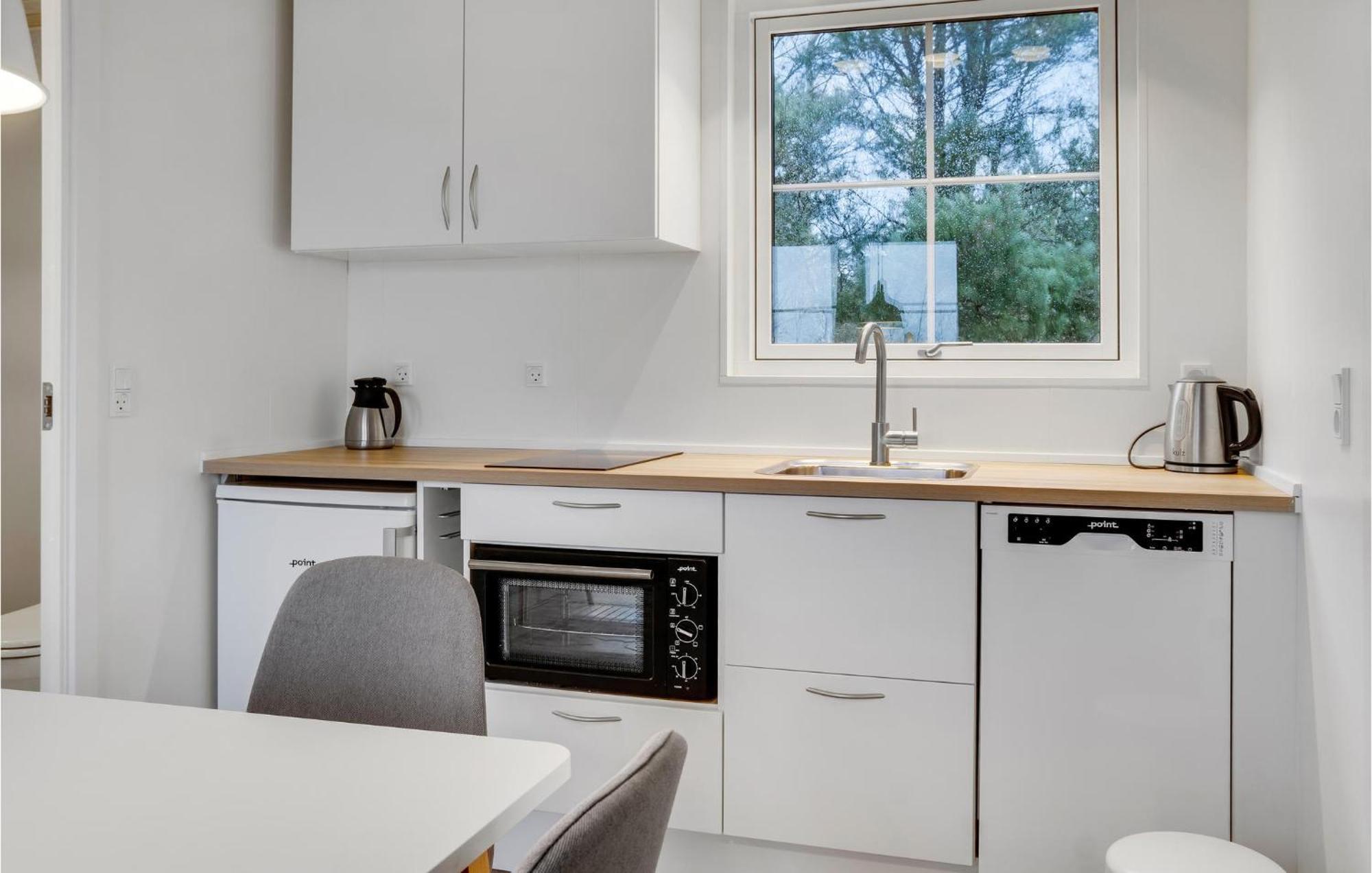 Amazing Apartment In Vaeggerlose With Kitchenette Bøtø By エクステリア 写真